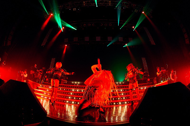ちゃんみな、“バーレスク”をコンセプトにした自身初の東阪Zeppワンマン