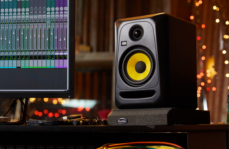 エレクトリ、KRK SYSTEMS「CLASSIC 5」をリリース！