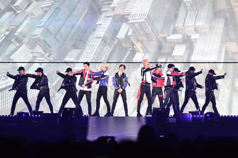 EXO