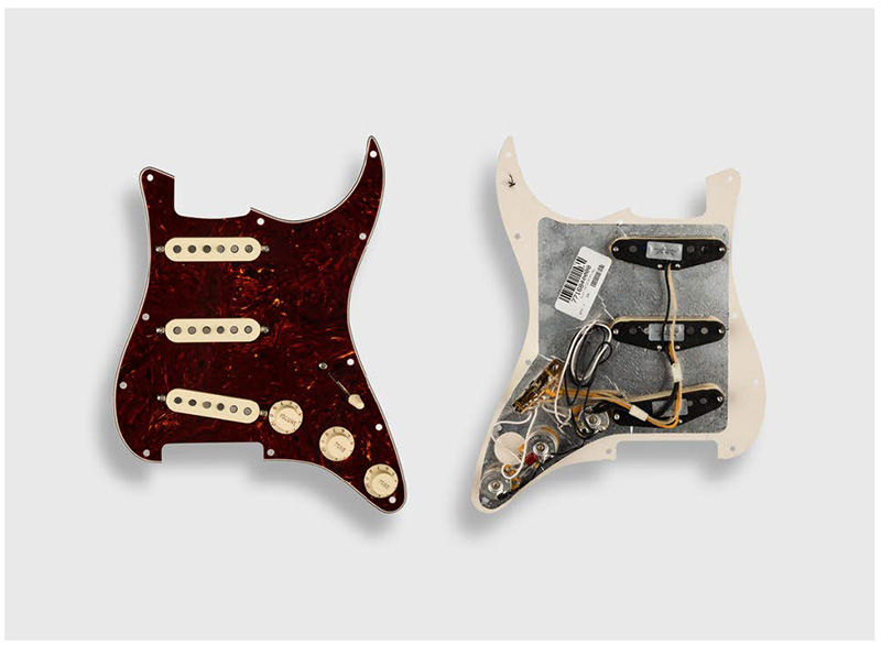 「PRE-WIRED STRAT® PICKGUARD」