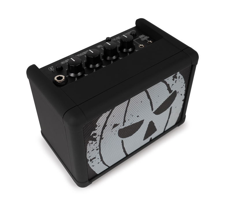 Blackstar「FLY 3 Bluetooth HELLOWEEN」