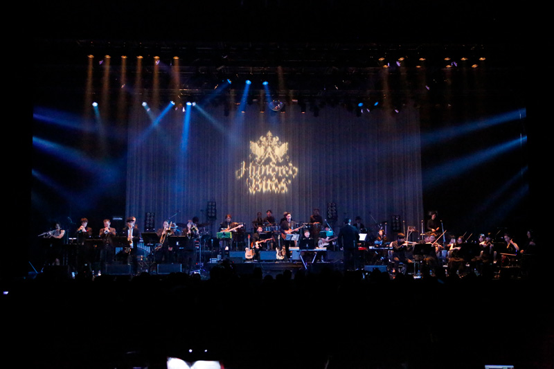 A HUNDRED BIRDS
