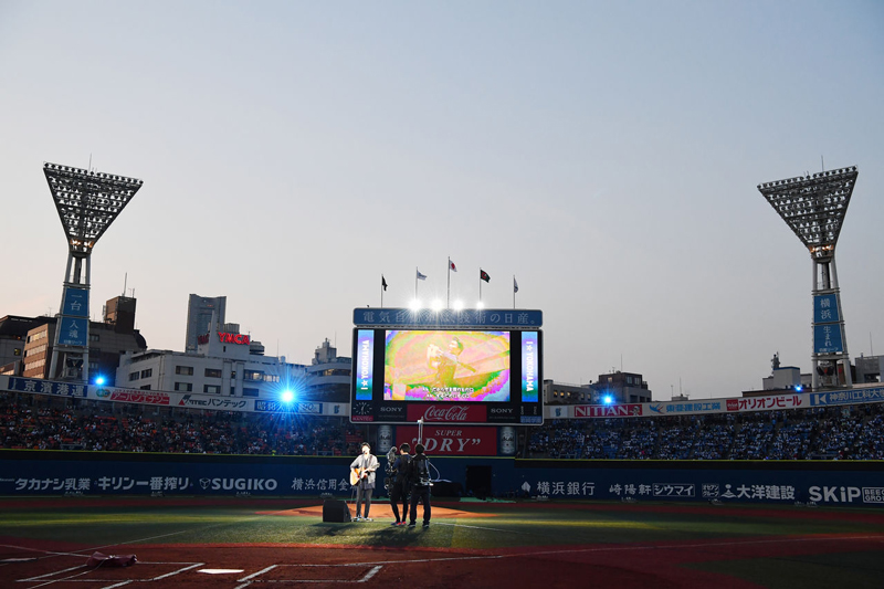 秦 基博、地元”横浜”DeNAベイスターズ開幕戦で歌唱！