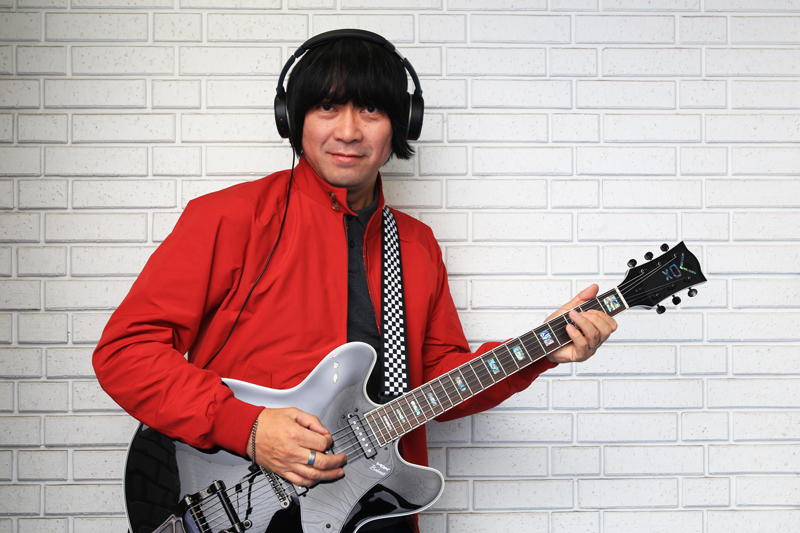 加藤ひさし（THE COLLECTORS）、VOXヘッドホン型アンプ「VGH-AC30」「VGH-ROCK」「VGH-BASS」をレビュー！