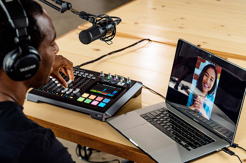 ティアック、TASCAM「Mixcast 4」をリリース！（ポッドキャスト制作を簡単操作でサポートするワークステーション）