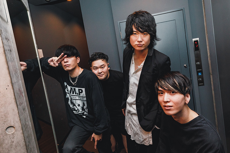 nolala、10月1日（金）に下北沢Flowers LoftにてMAGIC OF LiFEとのツーマン自主企画「アカツキ」を開催！