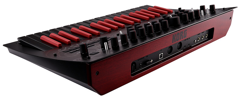 コルグからシンセ・ベースに挑戦したいベーシストに向けたシンセサイザー「minilogue bass」がリリースされた。