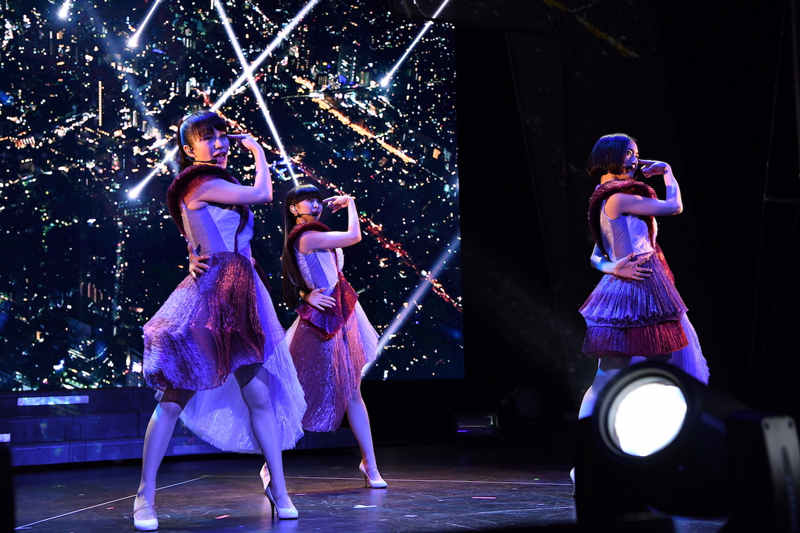 Perfume、ロサンゼルスACE THEATER『Perfume WORLD TOUR 4th 「FUTURE POP」』ライブレポート！