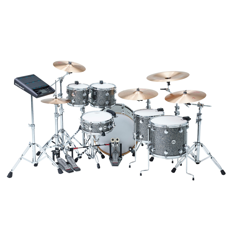 『SPD-SX PRO』 ライブ・ステージでの演奏イメージ (アコースティック・ドラム・セットとのセッティング)