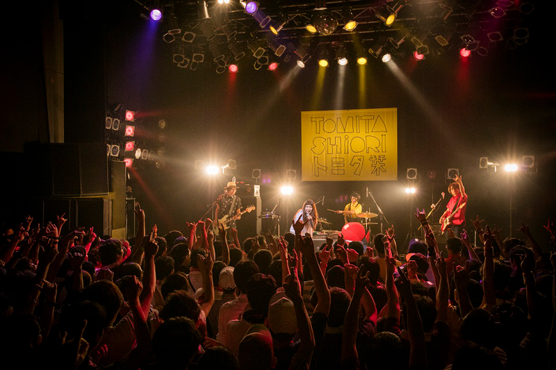 トミタ栞、デビュー４周年を記念したライブが大成功！