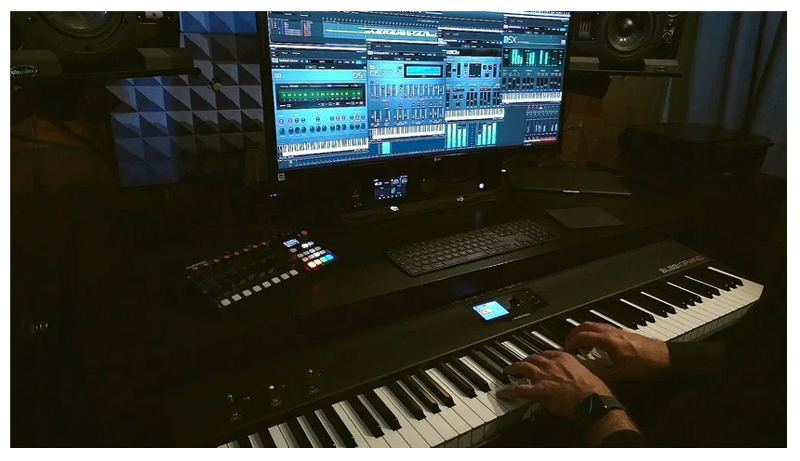 「Studiologicを買って、UVI Digital Synsationsをゲット!」