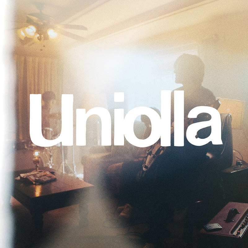 1st Album『Uniolla』