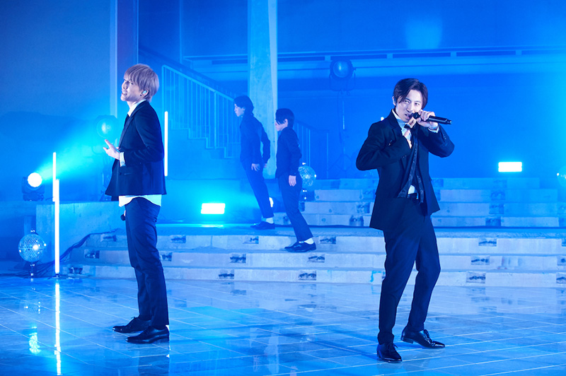w-inds.